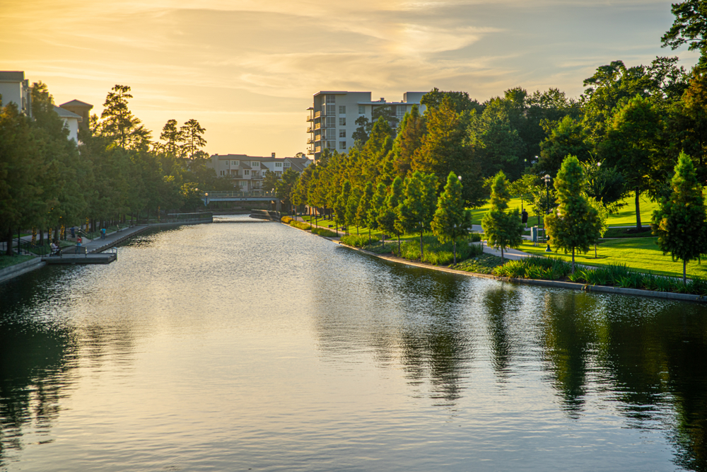 The Woodlands Texas Waterway Square Town Center